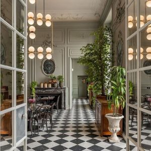 Monochrome tiles